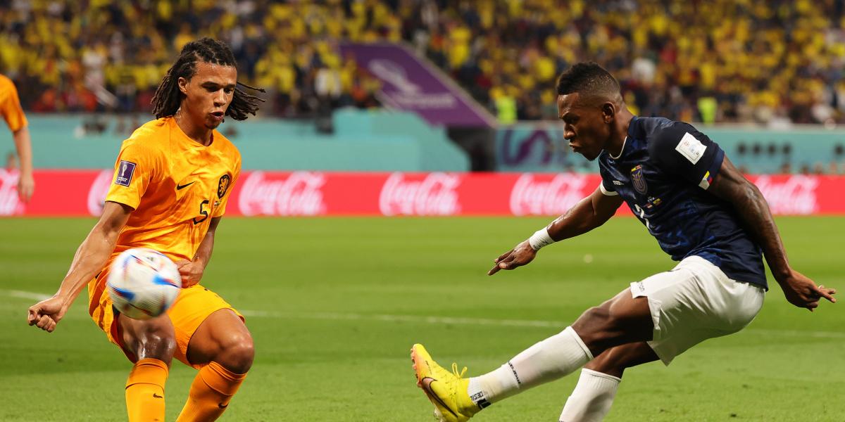 El VAR anula el gol del empate de Ecuador