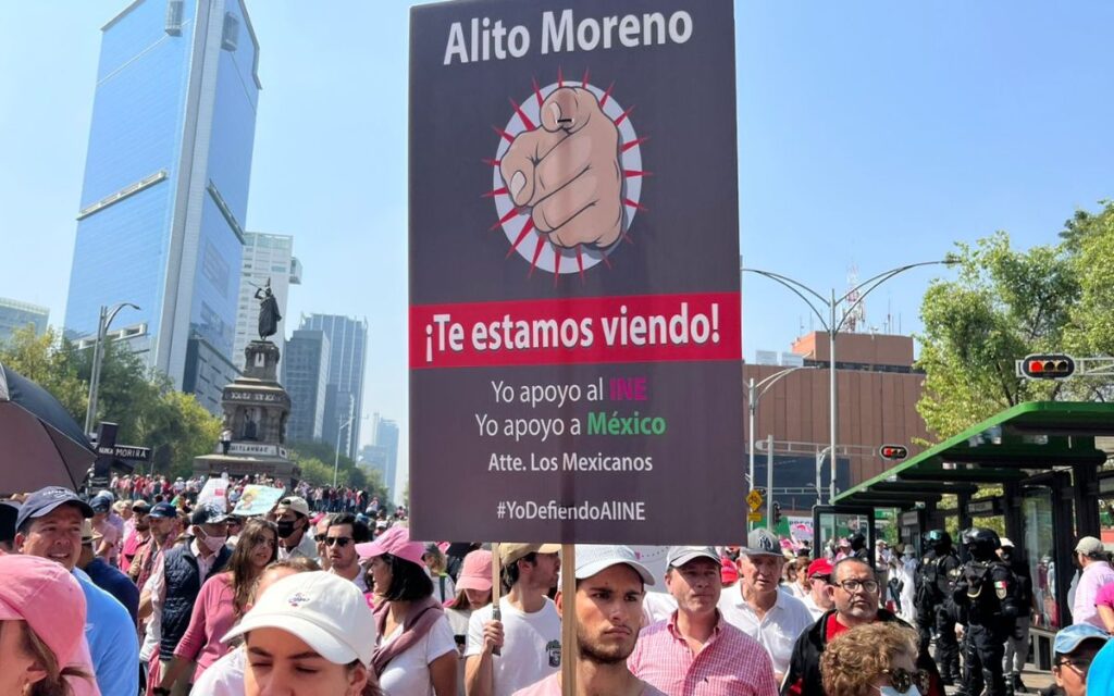 Estos políticos fueron a la marcha Yo Defiendo al INE o apoyaron la iniciativa