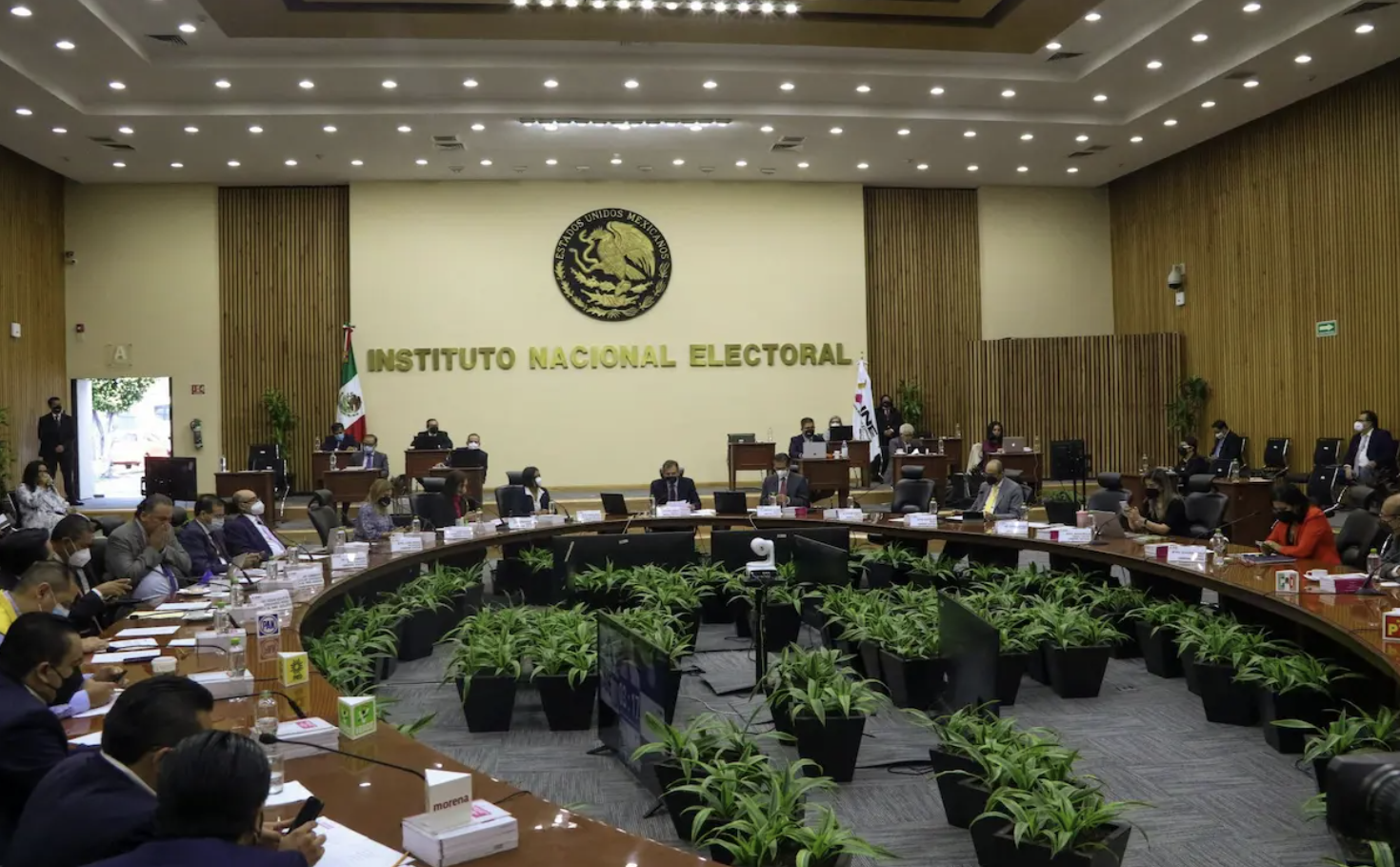 Junta General Ejecutiva del INE aboga por una reforma electoral que recupere antecedentes históricos