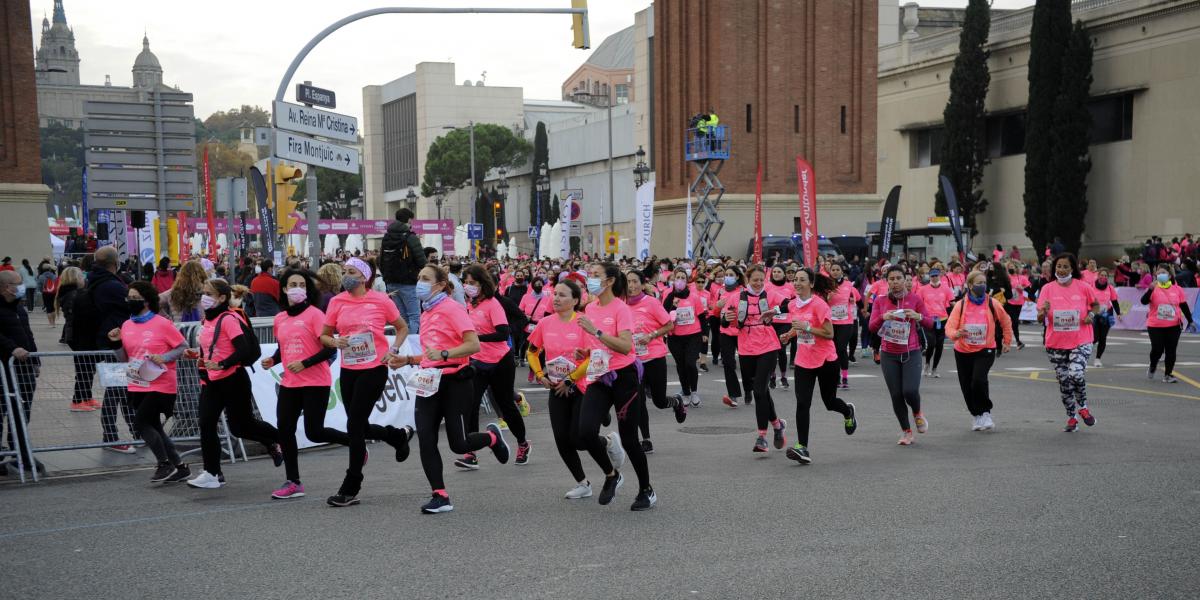 La Cursa de les Dona de Barcelona desplegará un lazo rosa gigante contra el cáncer de mama