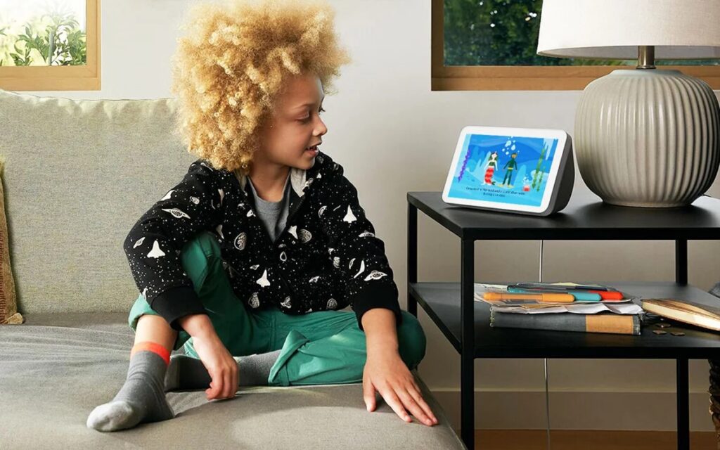 La nueva función de Alexa de Amazon utiliza IA para crear historias animadas para niños en Echo Show