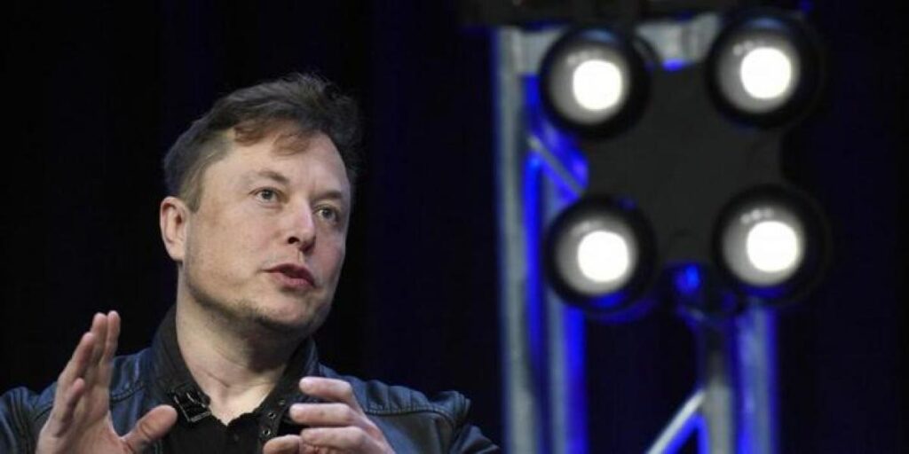 La revolución que prepara Musk para Twitter: sistema de pago y tarjetas de crédito