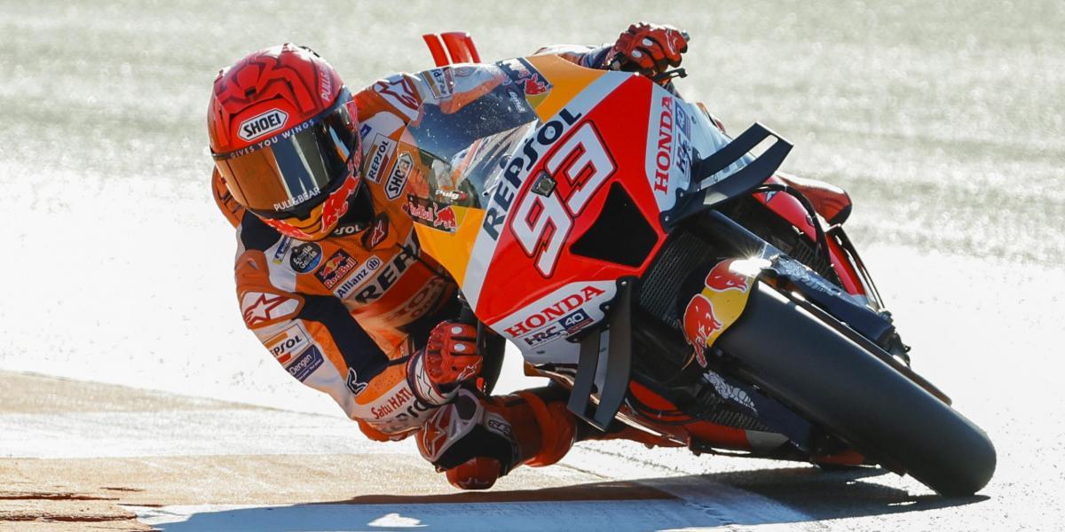 Márquez, tras dos caídas, reconoce sufrir mucho en las frenadas fuertes