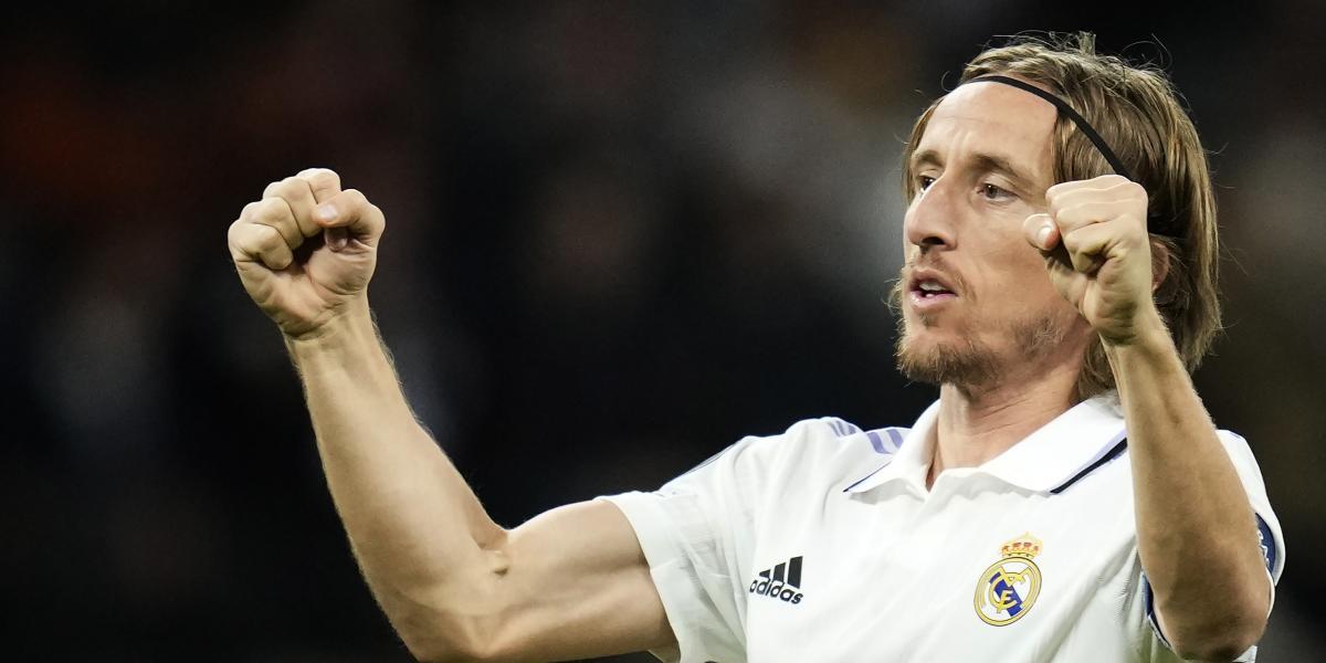 Modric adelanta al Madrid de penalti en el minuto 6'