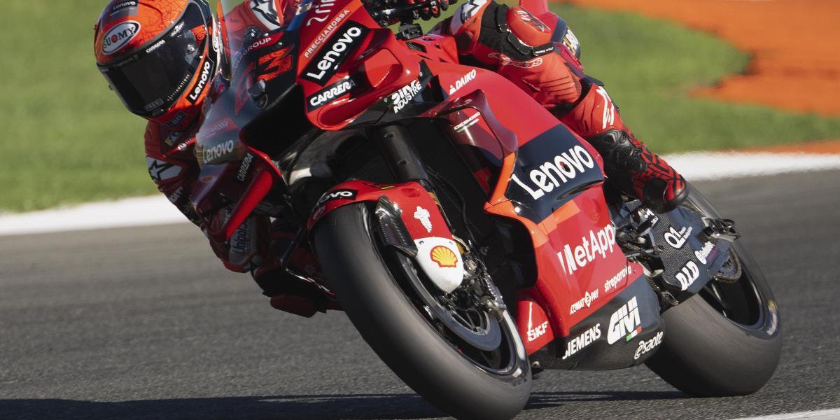 MotoGP, en directo | Carreras del GP de Valencia de Moto3, Moto2 y categoría reina
