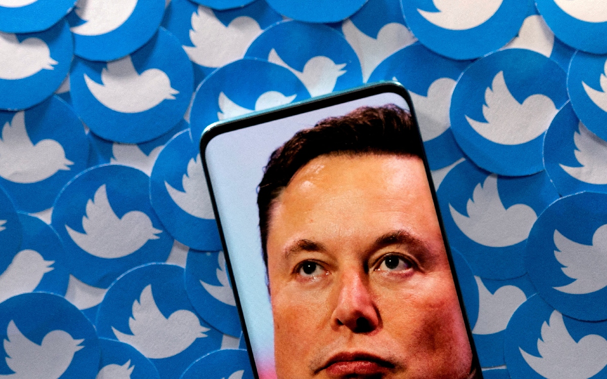 Musk despide a empleado por corregirlo públicamente en Twitter