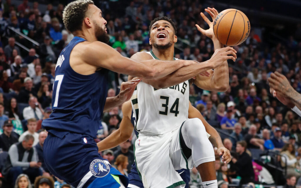 NBA: Milwaukee mejora a 8-0 con triple doble de Antetokoumpo | Video