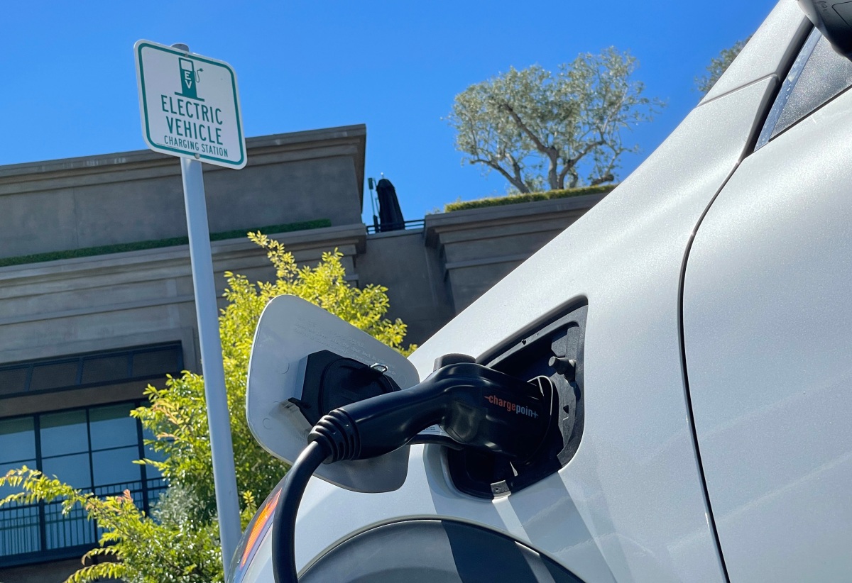 Plan respaldado por Lyft para financiar fracasos de autos eléctricos en California