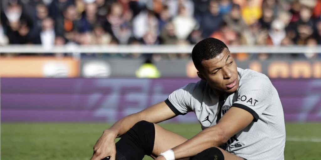 Problemas físicos de Mbappé a dos semanas para el Mundial