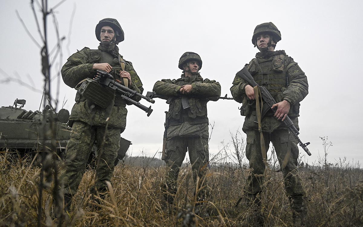 Putin permite a los extranjeros servir en las Fuerzas Armadas rusas