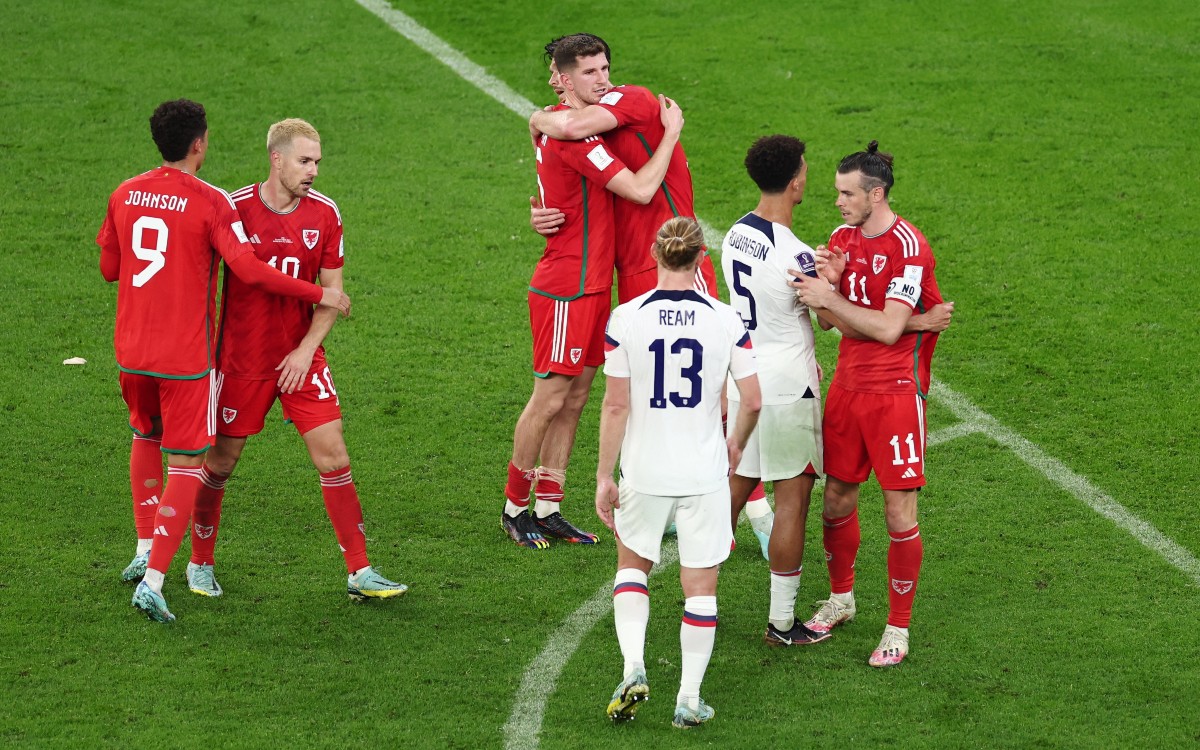 Qatar 2022: Rescata Gareth Bale un punto para los Dragones Rojos | Video