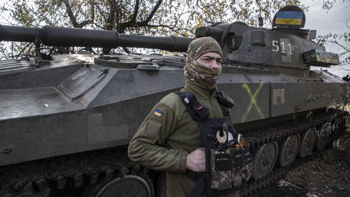 Revés militar: Rusia anuncia retirada de la ciudad ucraniana de Kherson