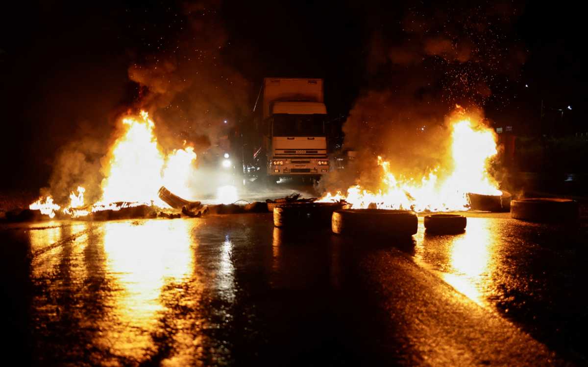 Tribunal ordena retirar manifestantes pro Bolsonaro de las carreteras