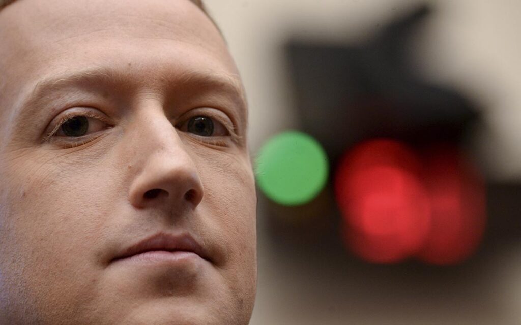 Zuckerberg aplaude estilo de administrar Twitter de Elon Musk