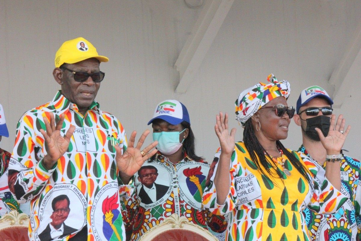 https://elpais.com/internacional/2022-11-20/guinea-ecuatorial-celebra-elecciones-con-teodoro-obiang-como-unico-favorito.html