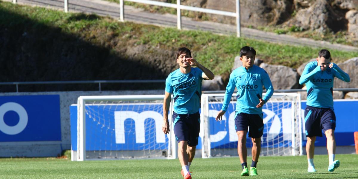 ¡Silva se entrena con el grupo!