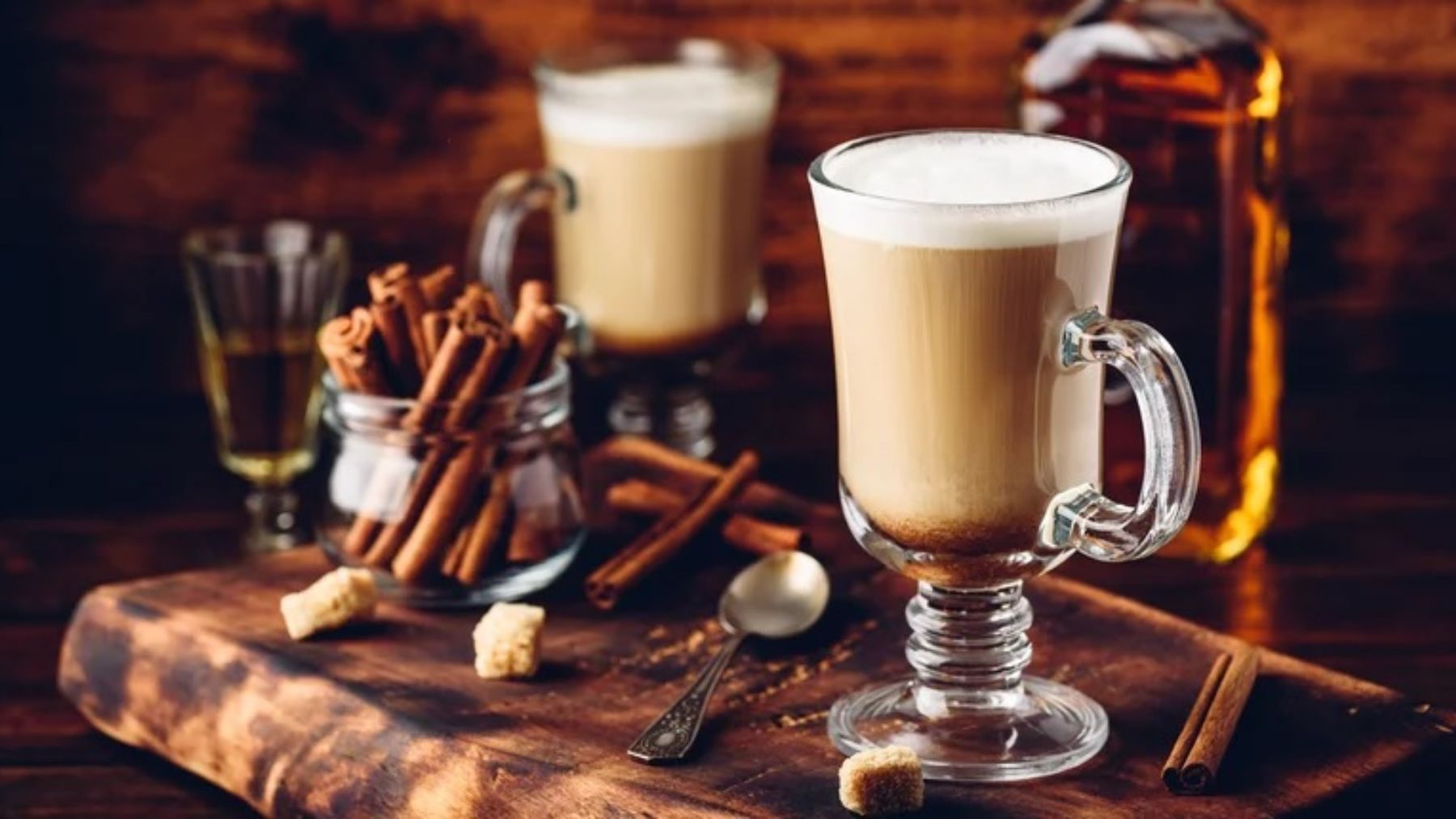 ¿Por qué es importante usar el tipo correcto de vaso para el café irlandés?