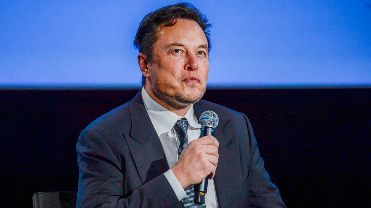 Discursos de odio se disparan con Elon Musk al frente de Twitter, según expertos