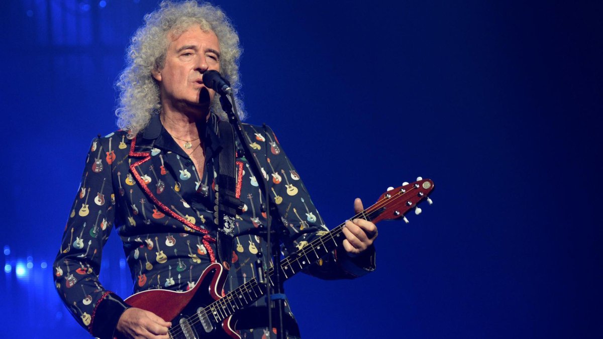 Brian May, guitarrista de la banda de rock Queen, recibe el título de “caballero”