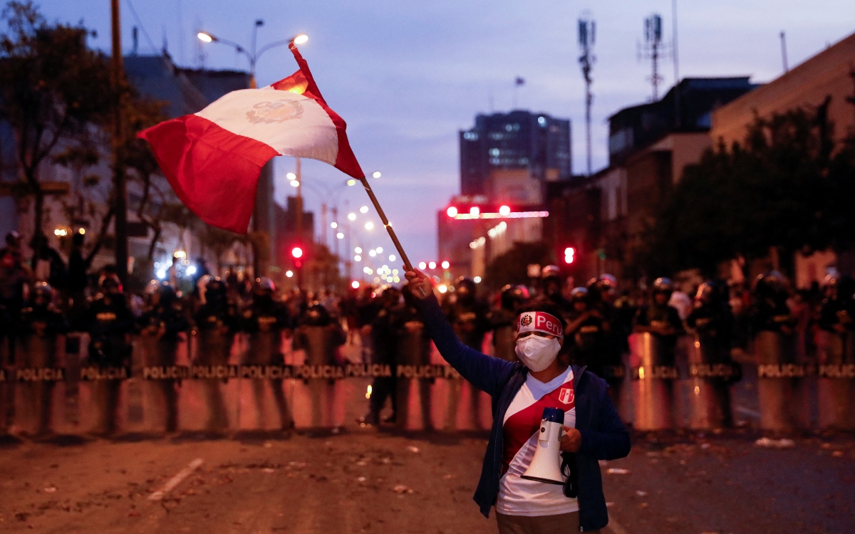 27 civiles han muerto en manifestaciones contra nuevo gobierno de Perú
