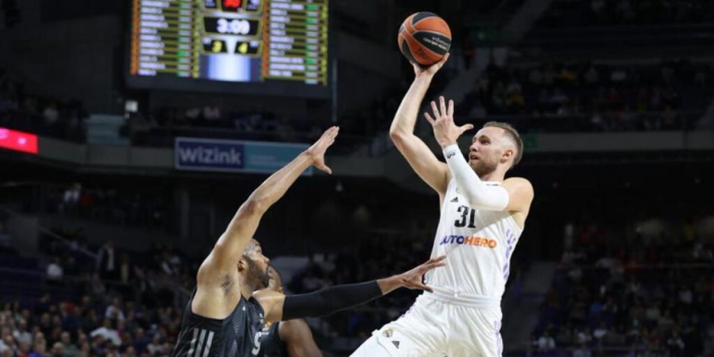 92-73: El Madrid impone su físico ante el Asvel