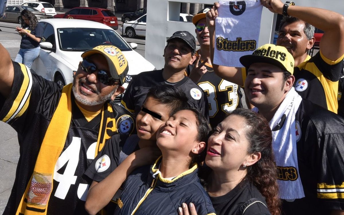 Afición mexicana es la mejor de NFL fuera de EU: leyendas de Steelers