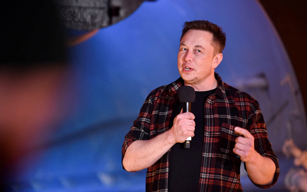 Twitter suspende cuenta que rastrea el avión de Elon Musk