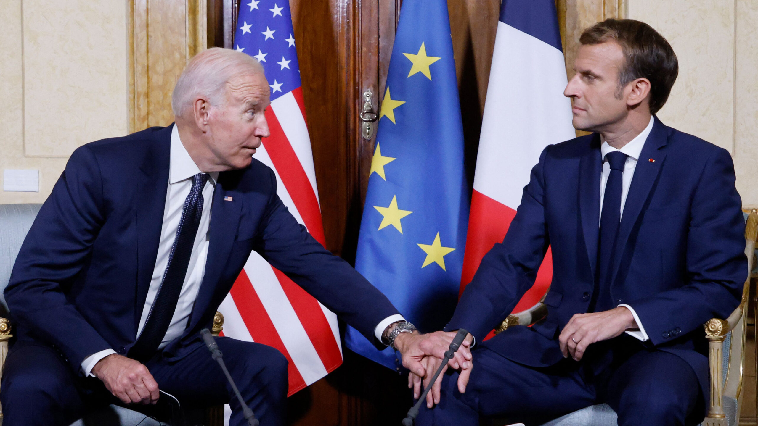 Biden recibe a Macron en la primera visita de estado de su mandato