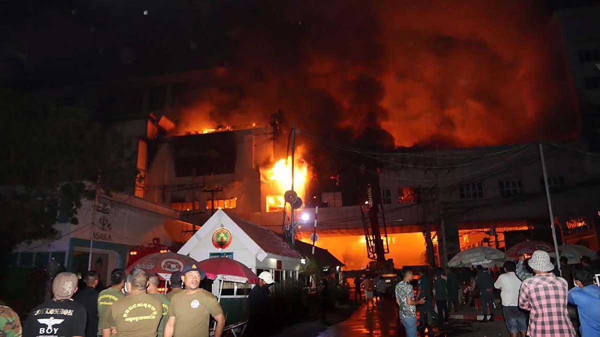 Camboya: enorme incendio en casino deja más de una decena de muertos