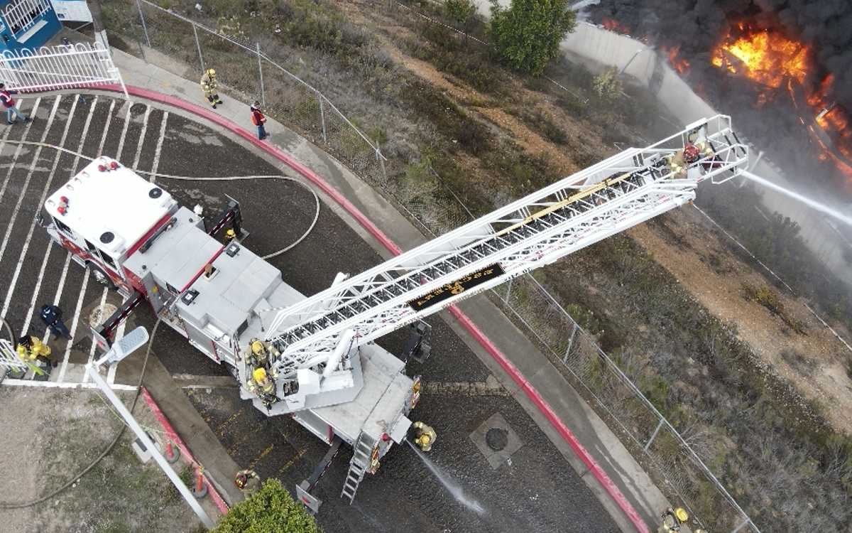 Clausuran empresa en parque industrial de Tijuana por incendio y falta de medidas de seguridad