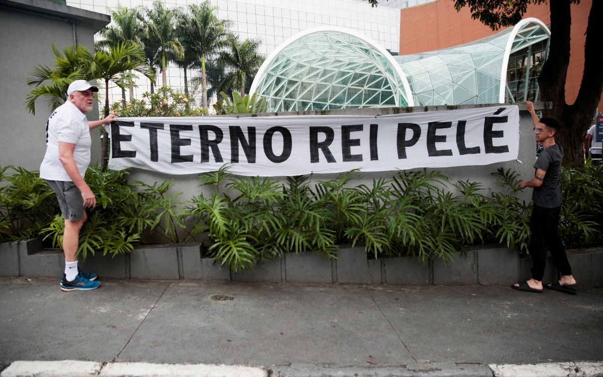 Declaran Sao Paulo y Santos siete días de luto por la muerte de Pelé | Tuit