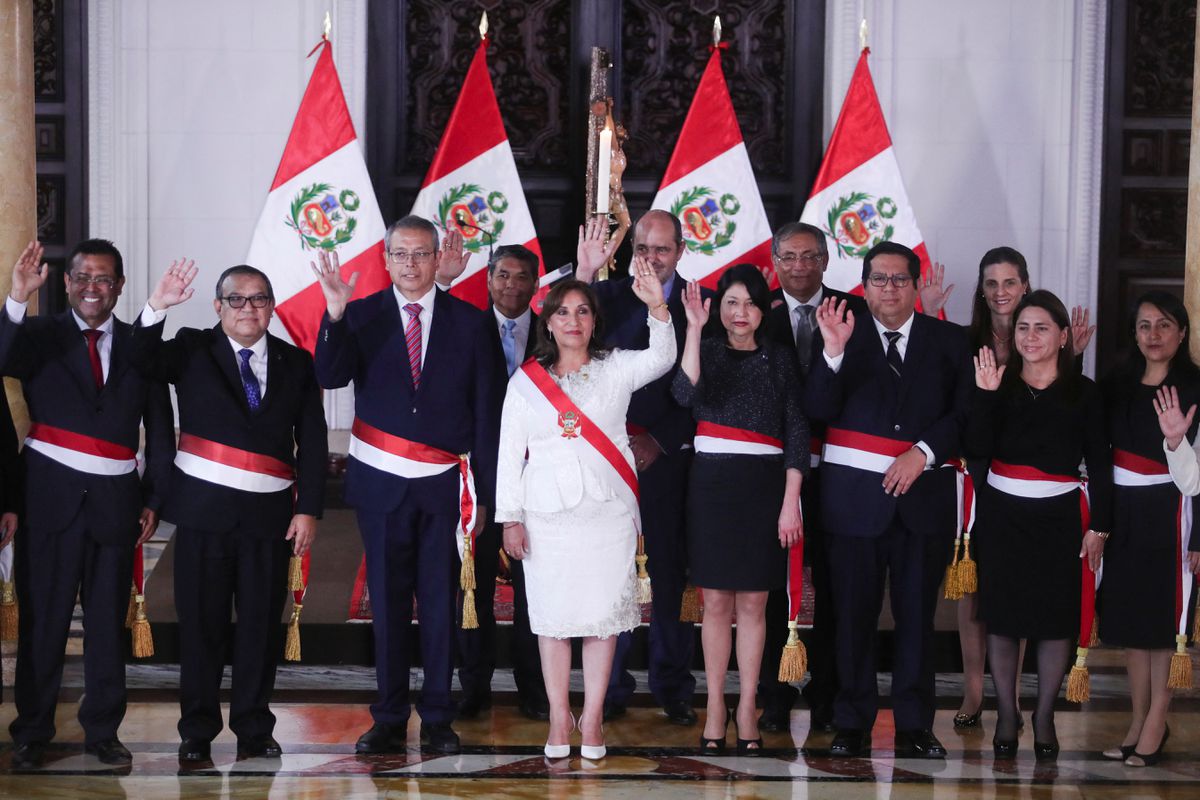 Dina Boluarte nombra el nuevo Gobierno de Perú en medio de protestas que piden elecciones anticipadas
