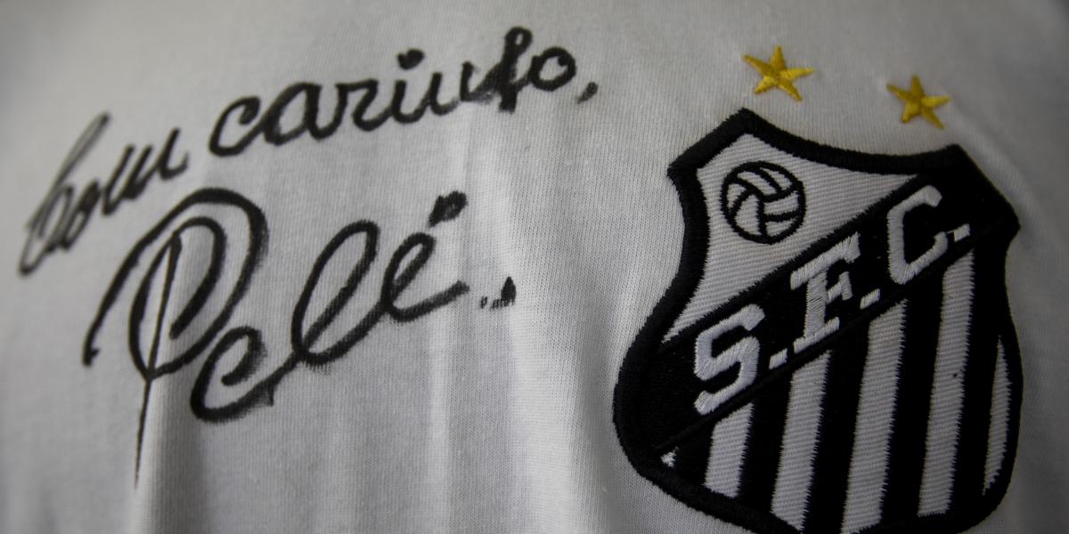 El Santos homenajeará a Pelé en su camiseta