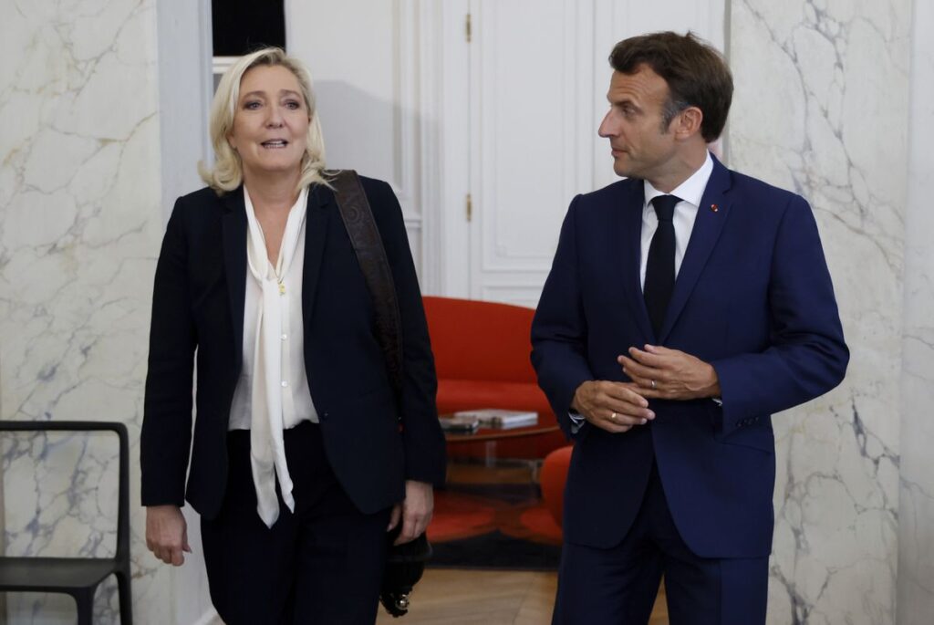 Francia, el país de los partidos menguantes y los movimientos a medida de un líder