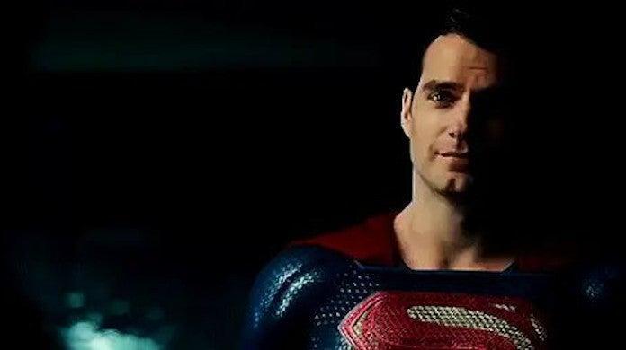 Henry Cavill publica declaración sobre la salida de Superman, “Ya pasó mi turno de usar la capa”