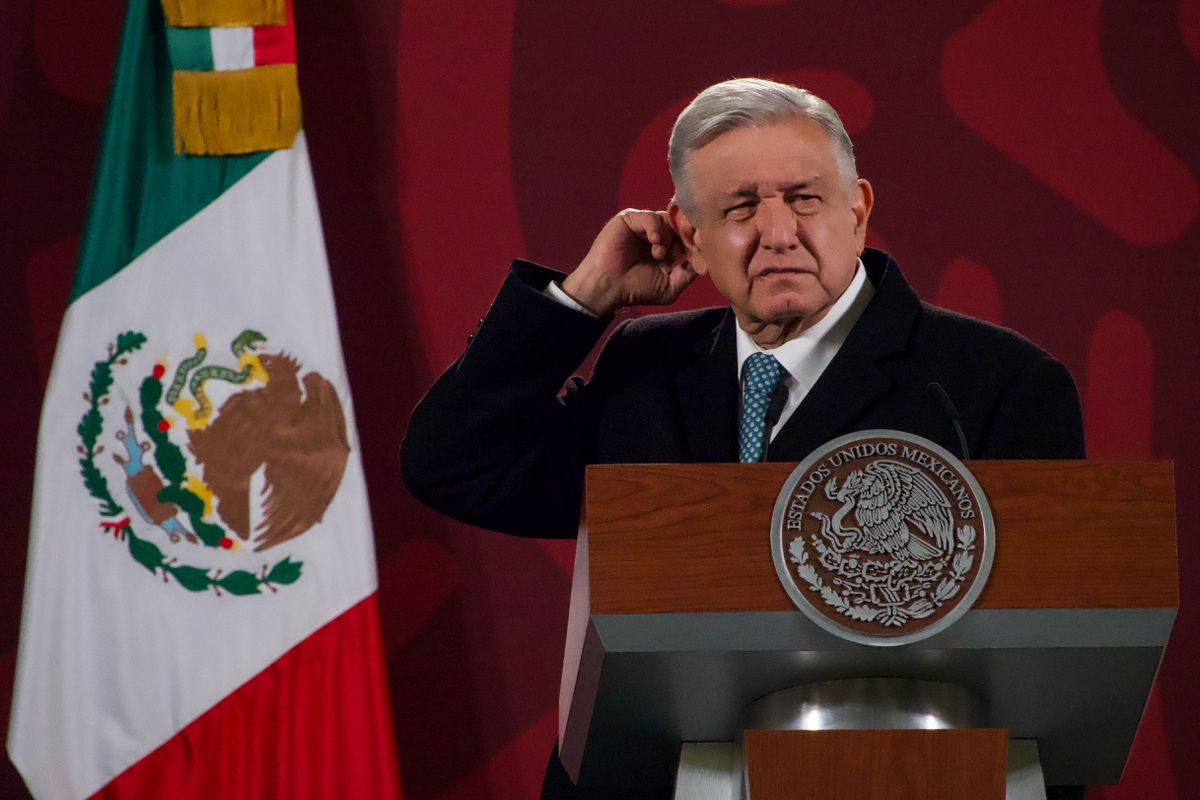 López Obrador defiende su “plan B” de la reforma electoral: “La Corte decidirá si es inconstitucional”