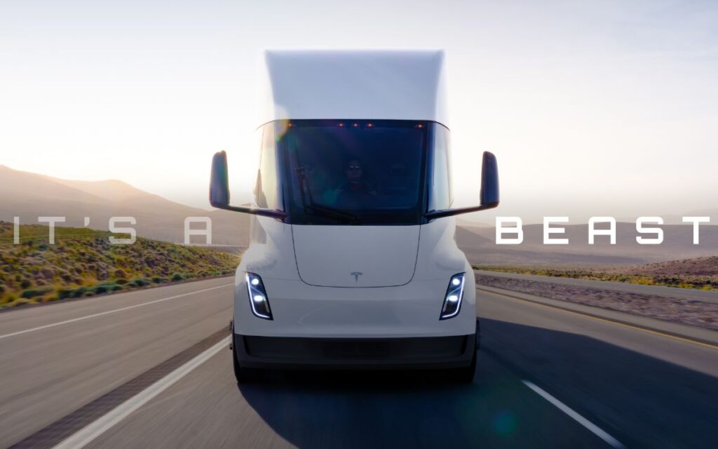 Musk entrega el primer tractocamión eléctrico Tesla a Pepsi