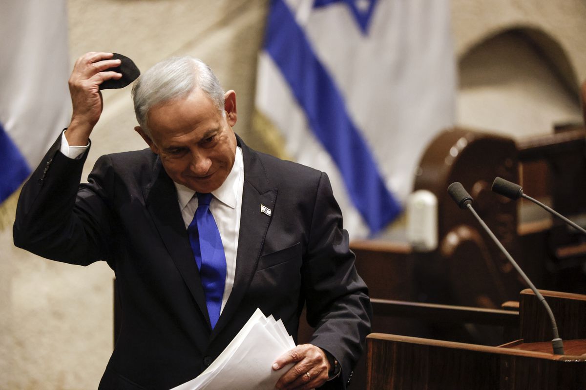 Netanyahu, cuesta abajo y sin frenos, vuelve a la carga