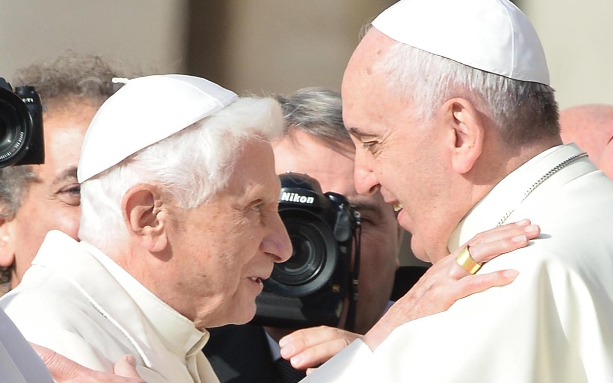 Papa Francisco no modifica su agenda pese a fallecimiento de Benedicto XVI