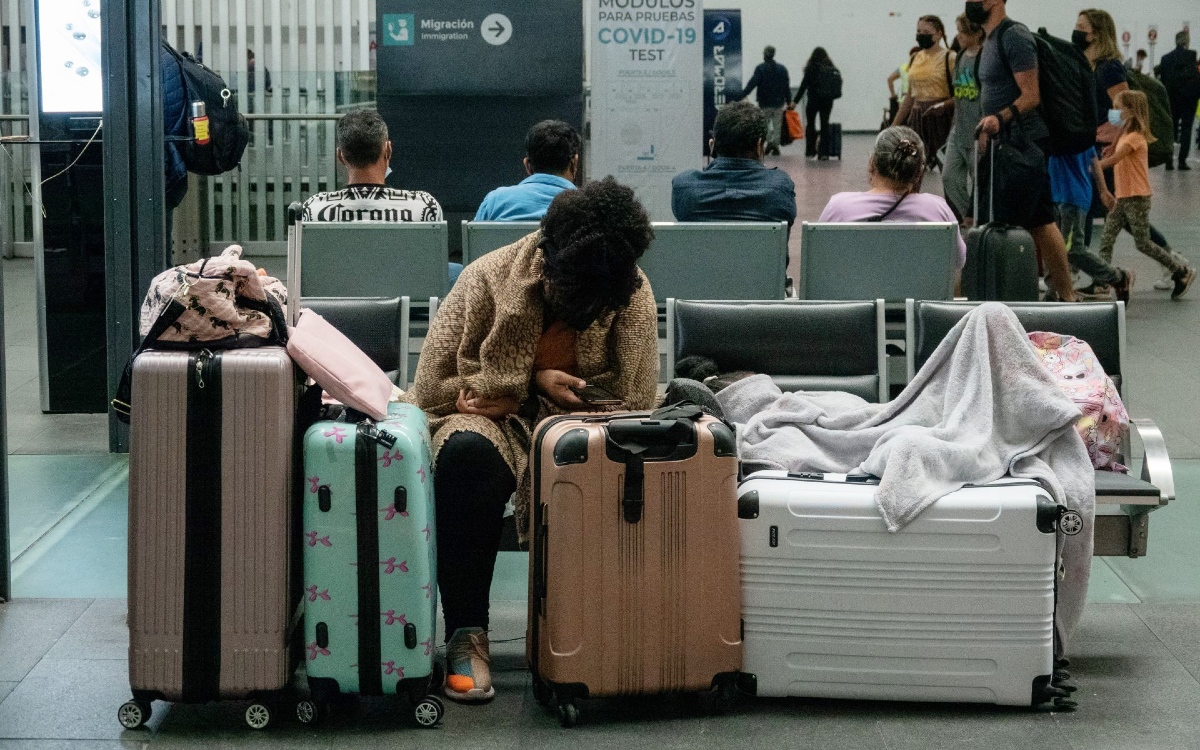 Pasajeros pueden subir un equipaje gratis a vuelos: Profeco