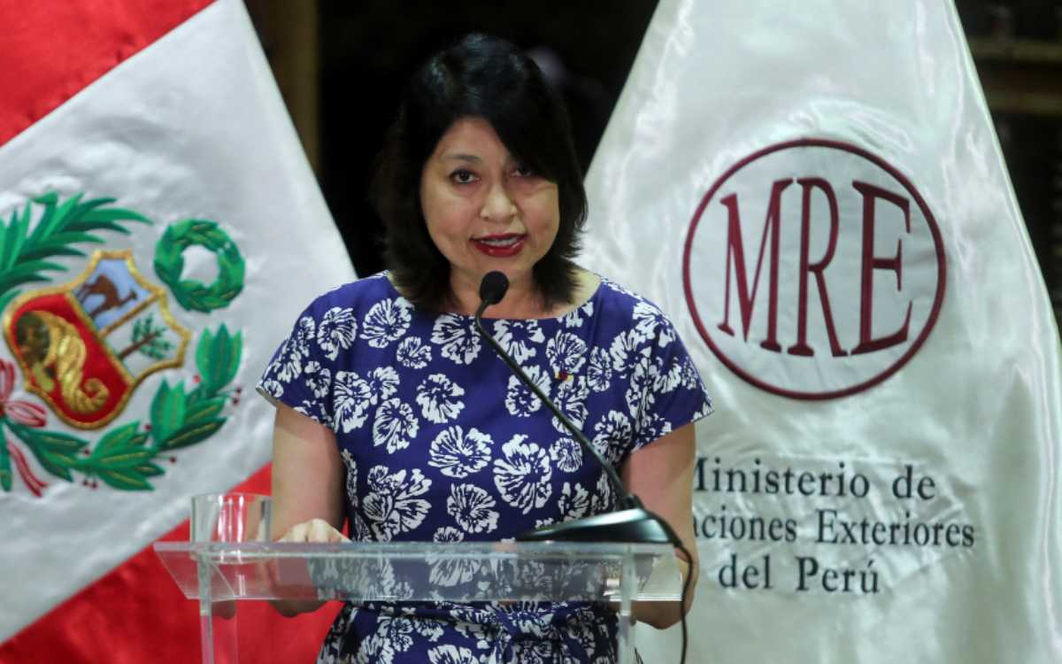 Perú expulsa al embajador mexicano; acusa injerencia