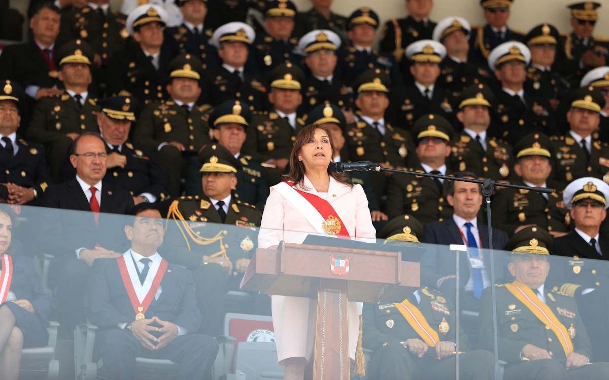 Presidenta de Perú está abierta a evaluar elección anticipada