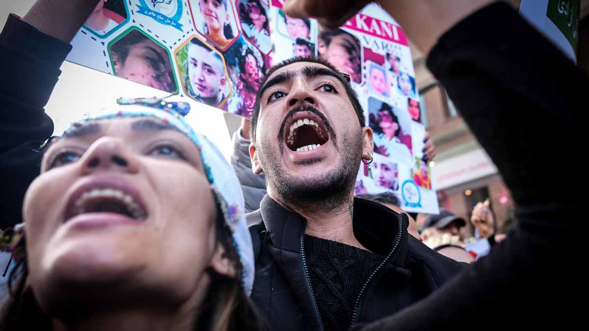 Protestas en Irán: un centenar de personas están en riesgo de condena a muerte, según ONG
