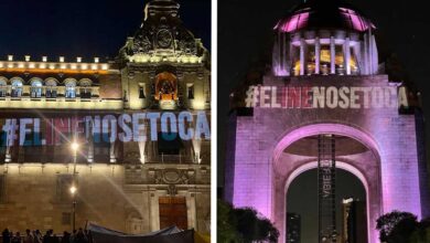 Proyectan 'El INE no se toca' en Palacio Nacional y Monumento a la Revolución
