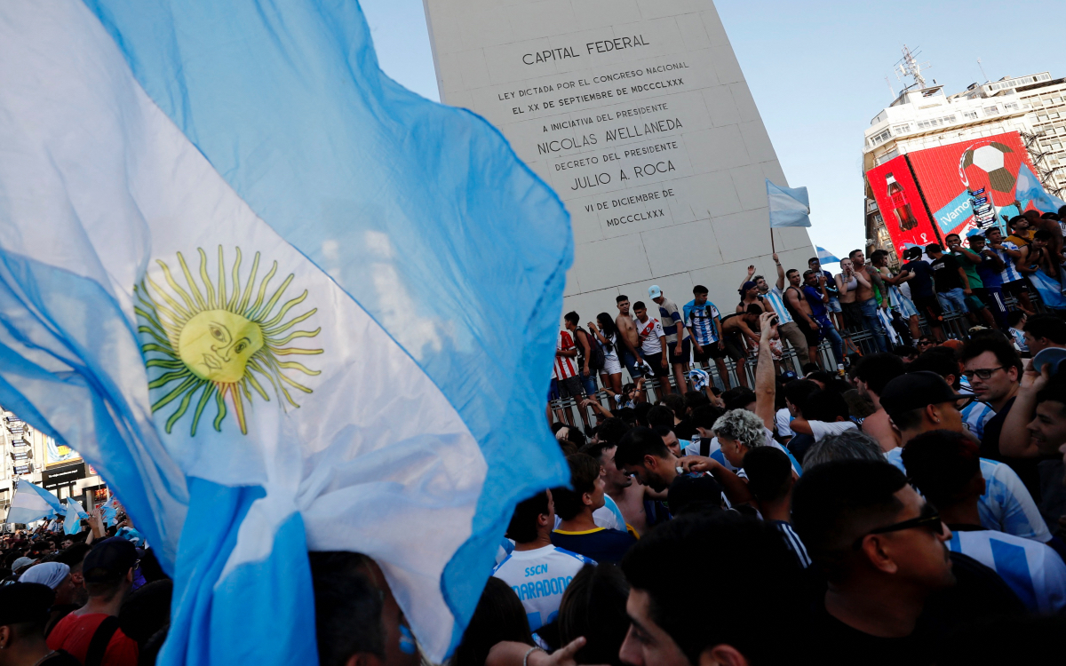 Qatar 2022: Hinchas inundan Buenos Aires tras el pase de Argentina a la final