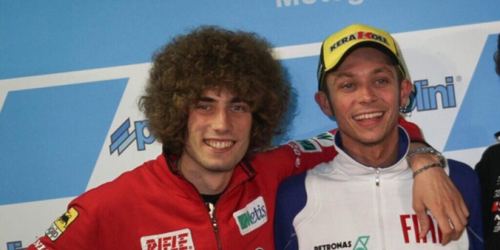 Rossi creó su academia de pilotos gracias a Simoncelli