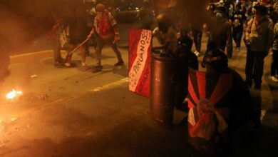 Suman siete muertos durante protestas en Perú