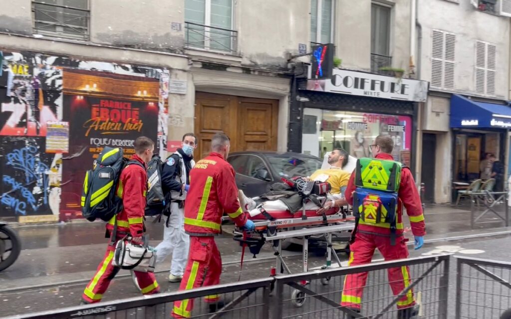 Tres muertos y un herido en tiroteo en París | Video