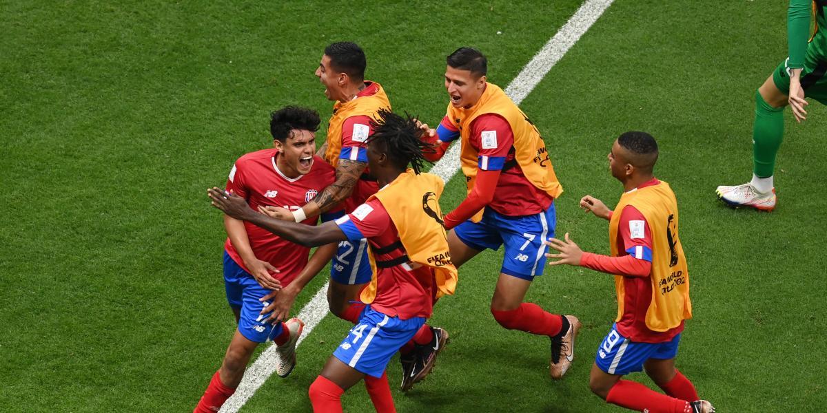 ¡Costa Rica empata y pone contra las cuerdas a Alemania!