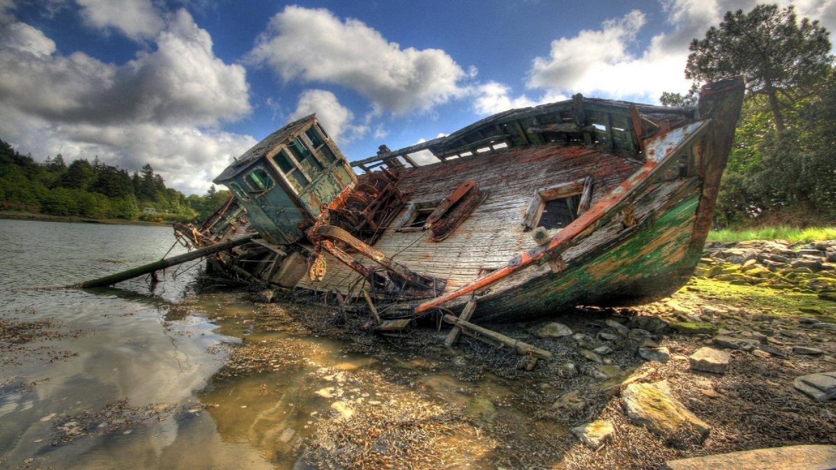 5 barcos abandonados que te pondrán los pelos de punta